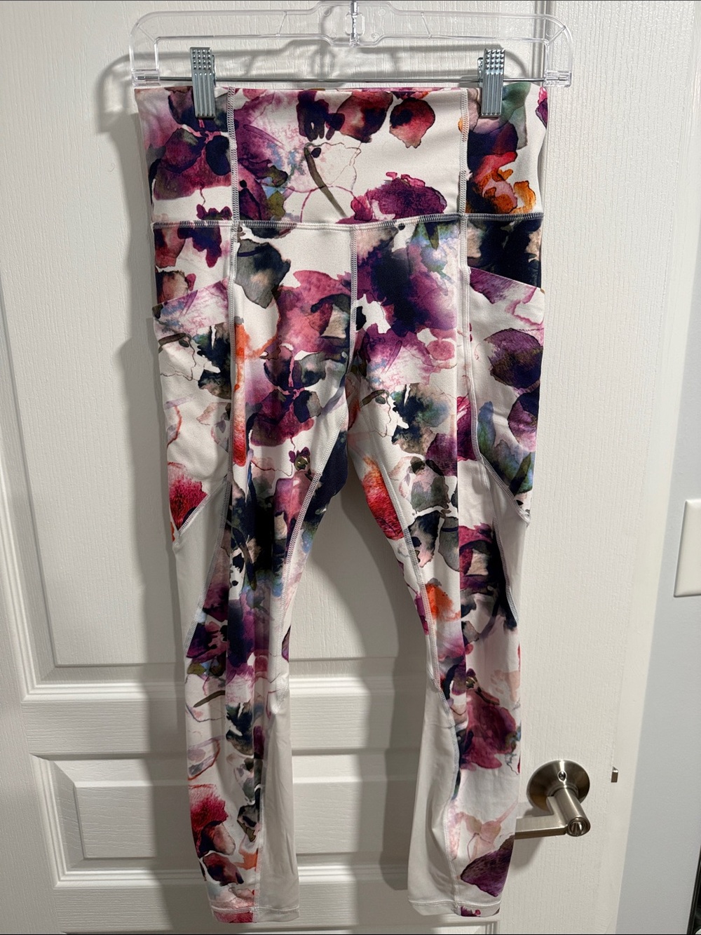 Athleta Floral Cropped 7/8 Leggings